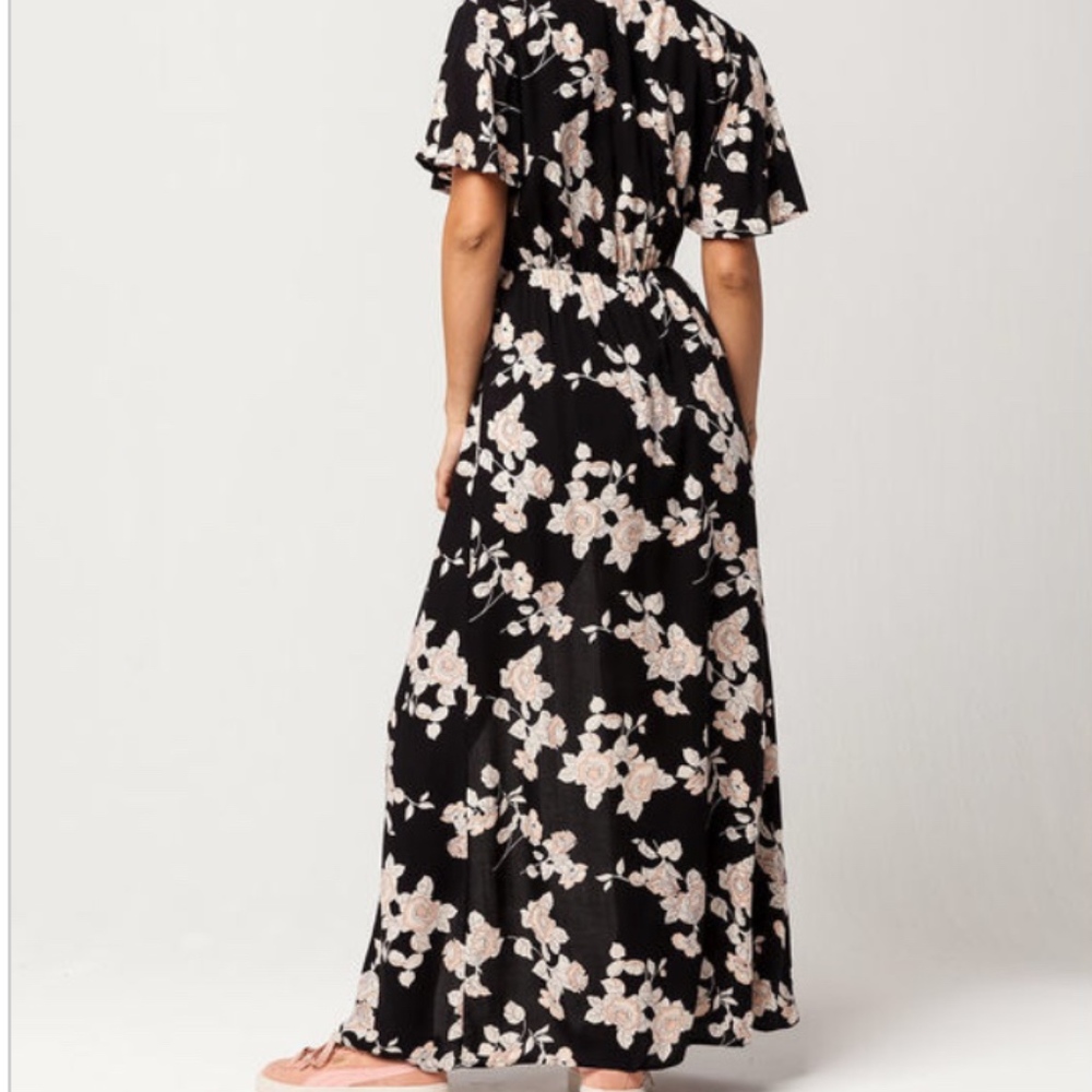 ANGIE Floral Walk Thru Maxi Romper - Picture 3 of 7